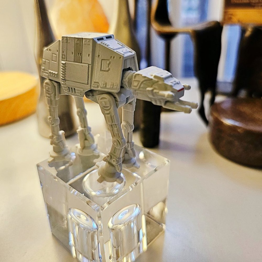 *SALE $49*  Hot Wheels Star Wars Starships Imperial At-At